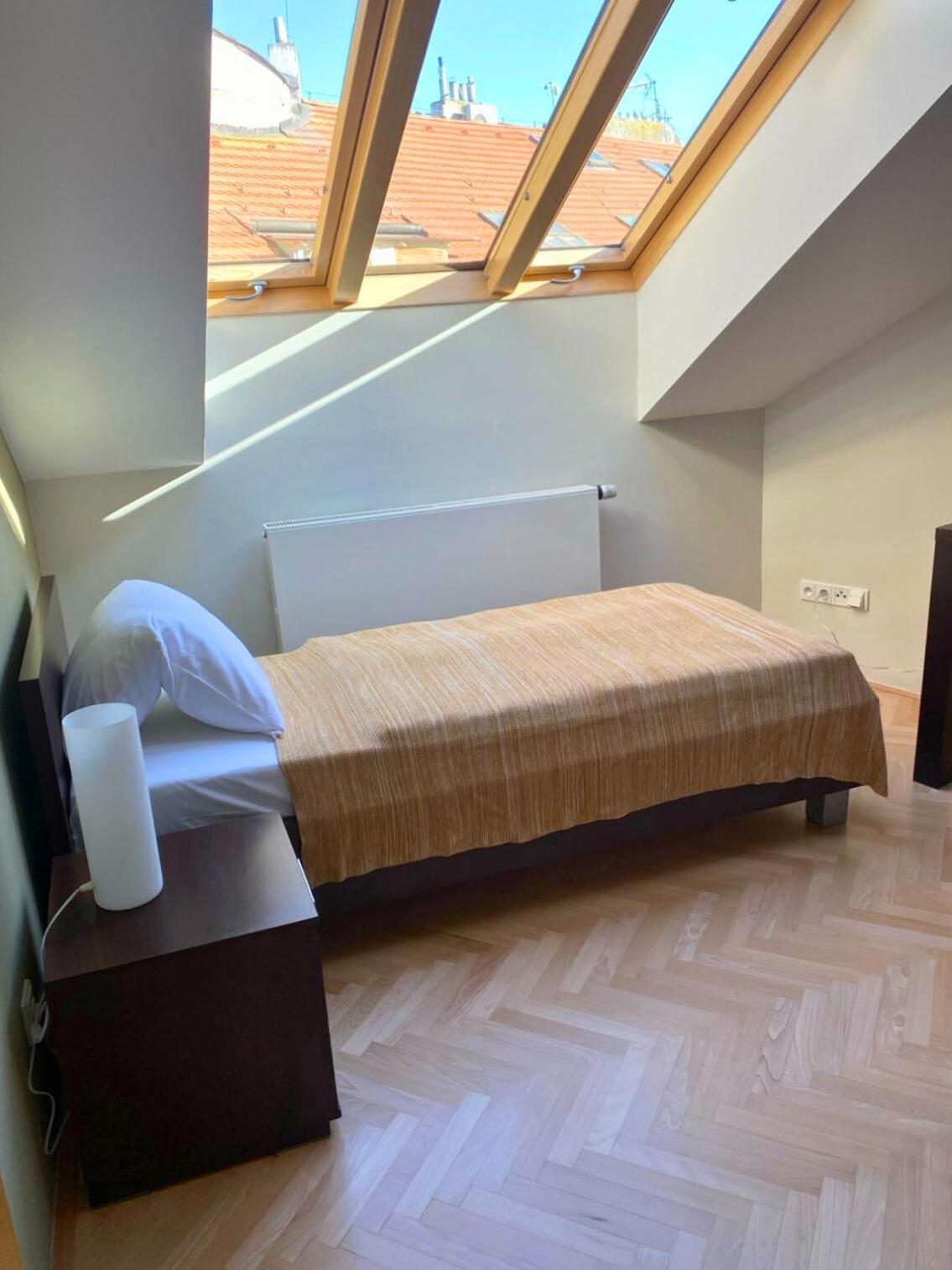 Aparthotel Rezidence Ostrovní Praga Exterior foto